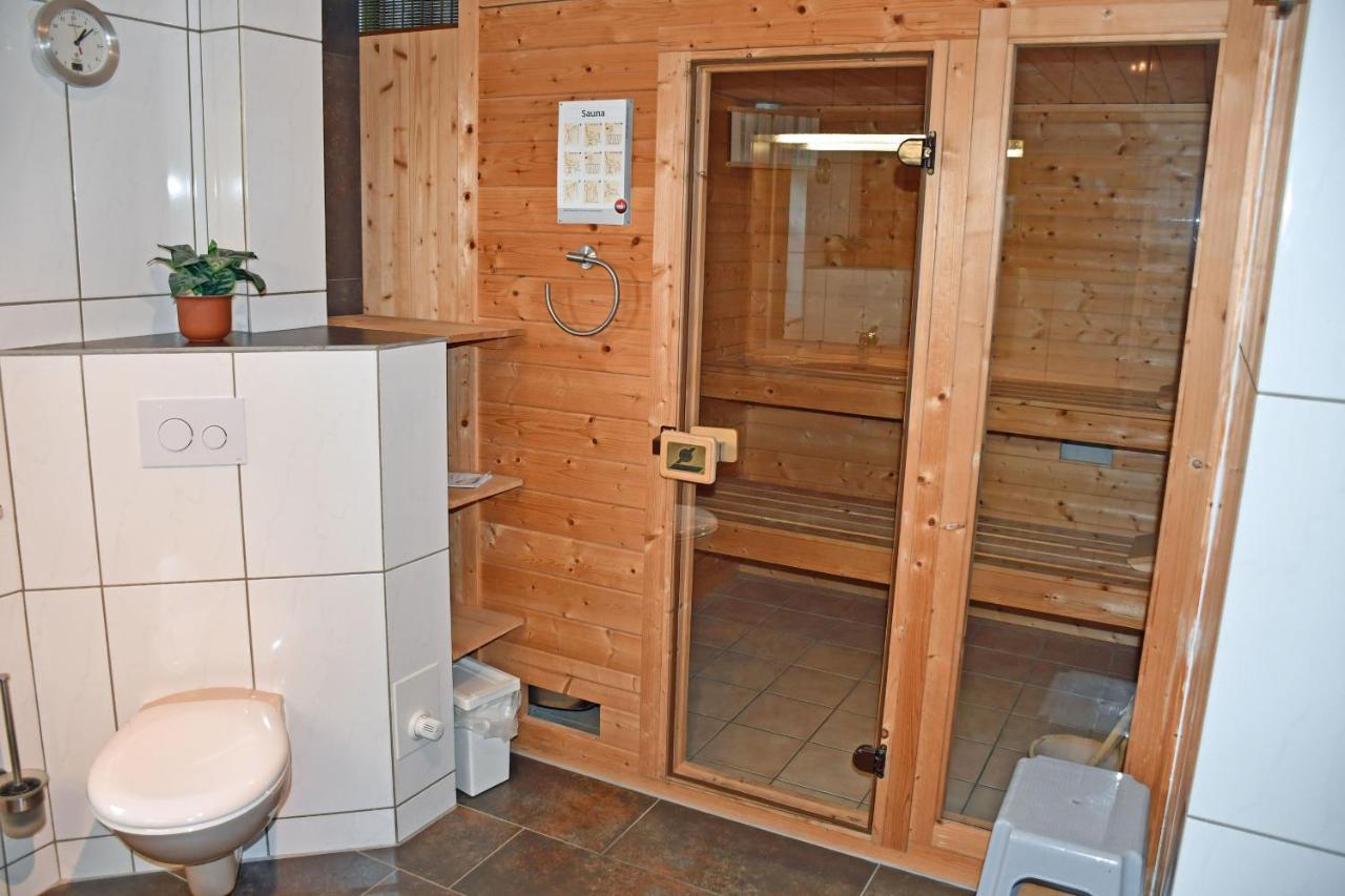 Schoenes Ferienhaus Mit Kamin Und Sauna Im Ostseebad Sellin Exterior foto