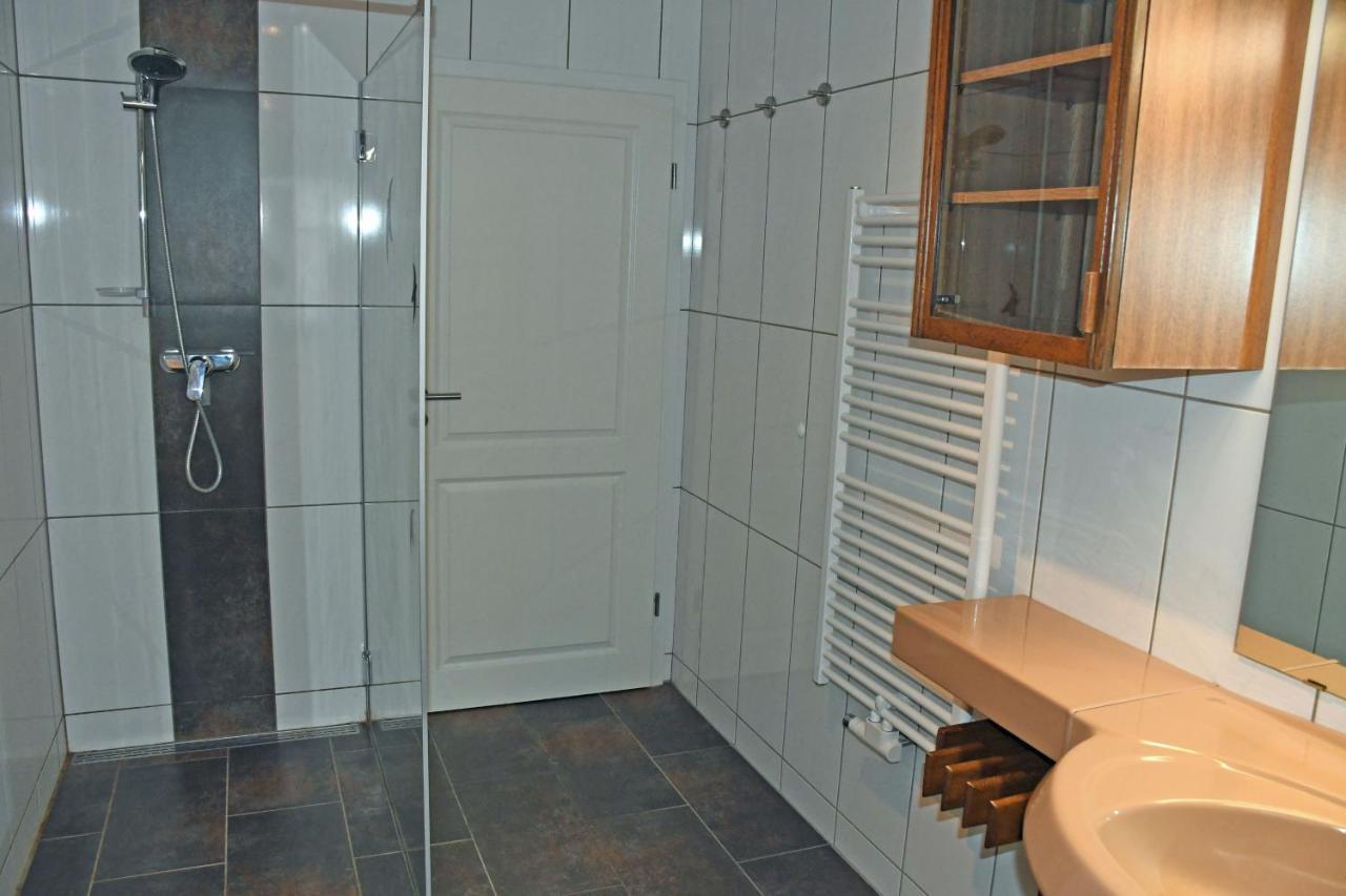 Schoenes Ferienhaus Mit Kamin Und Sauna Im Ostseebad Sellin Exterior foto