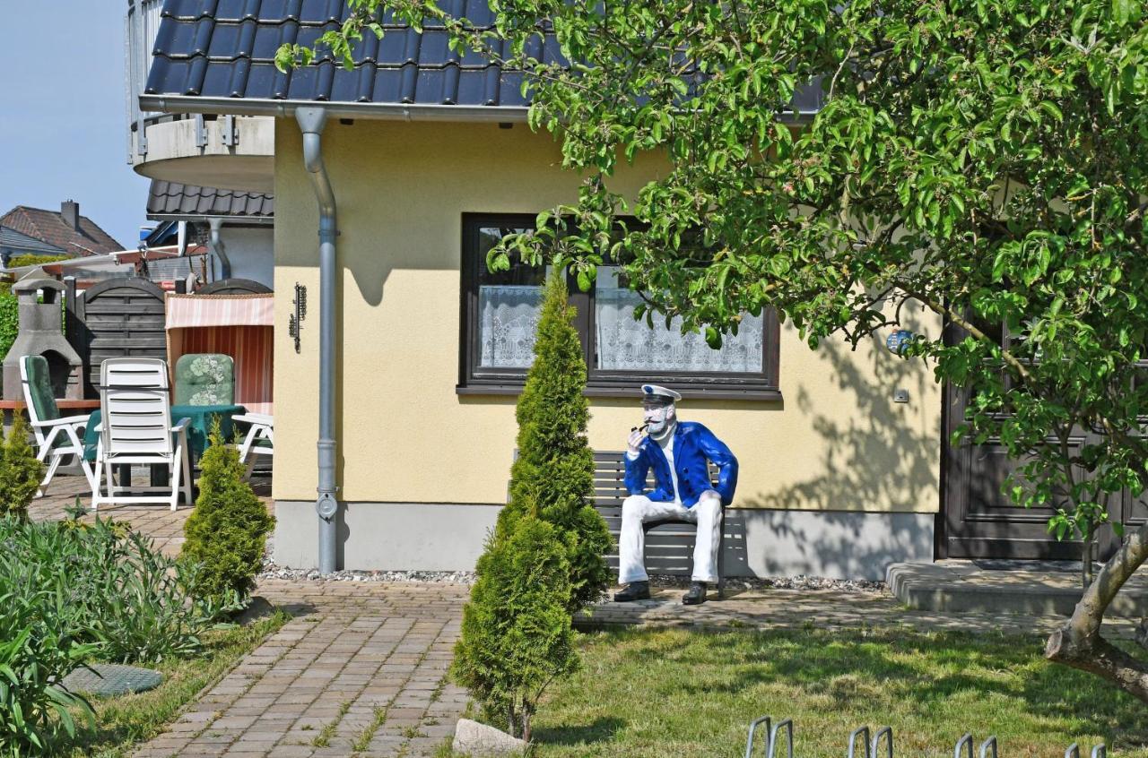 Schoenes Ferienhaus Mit Kamin Und Sauna Im Ostseebad Sellin Exterior foto